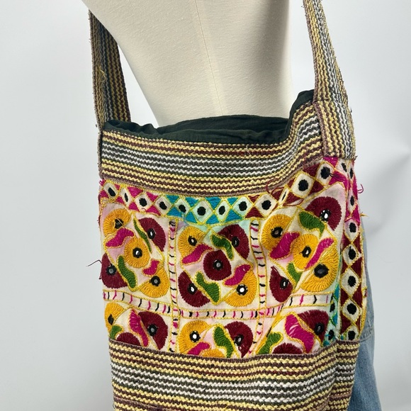 Vintage Boho Western Shoulder Bag - Picture 3 of 6